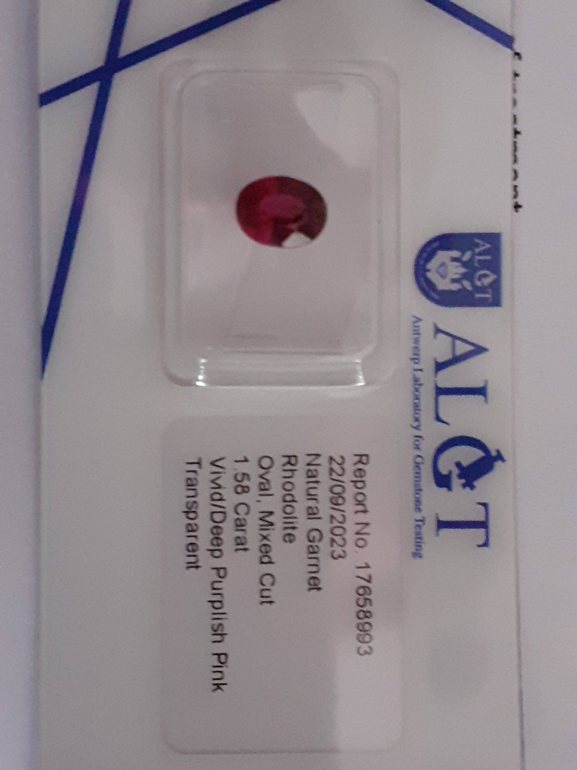 Certified Natural Rhodolite Garnet - 1.58 ct - oval cut - Tanzania - Sealed - Natural Gems Belgium