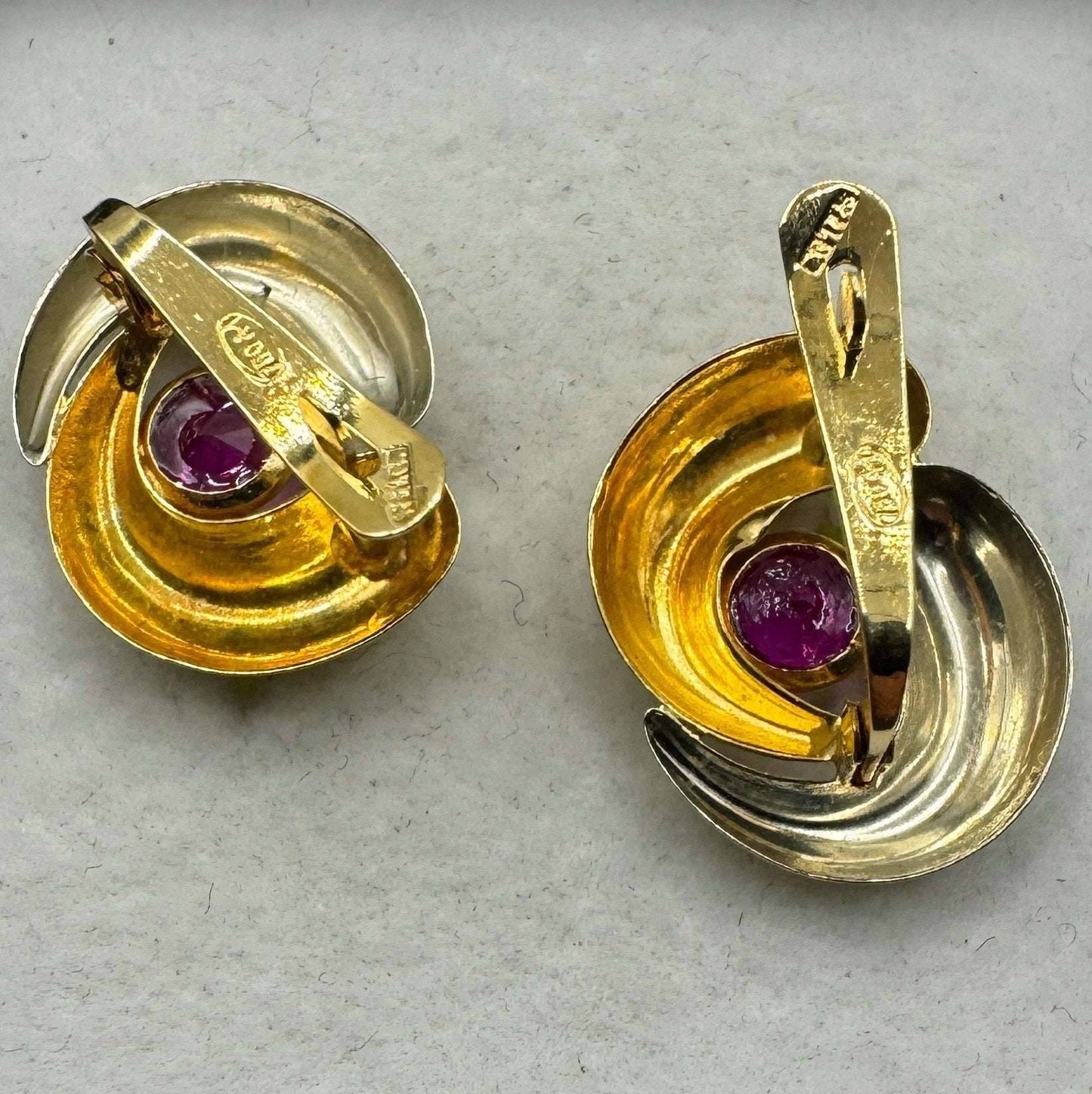 Earrings 18 kt. White gold, Yellow gold - with natural Rubies - Natural Gems Belgium