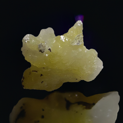 99 procent pure brucite, rough natural crystal cluster, 281.65 ct