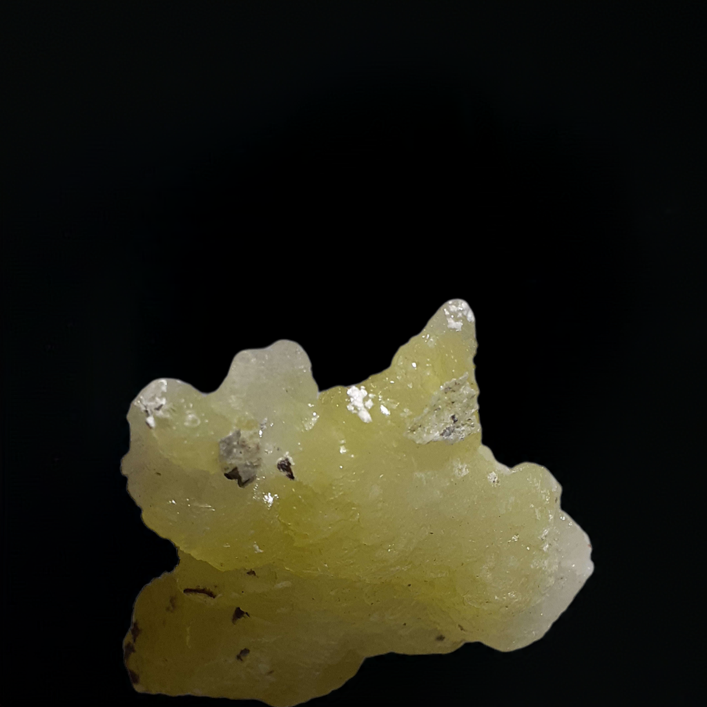 99 procent pure brucite, rough natural crystal cluster, 281.65 ct