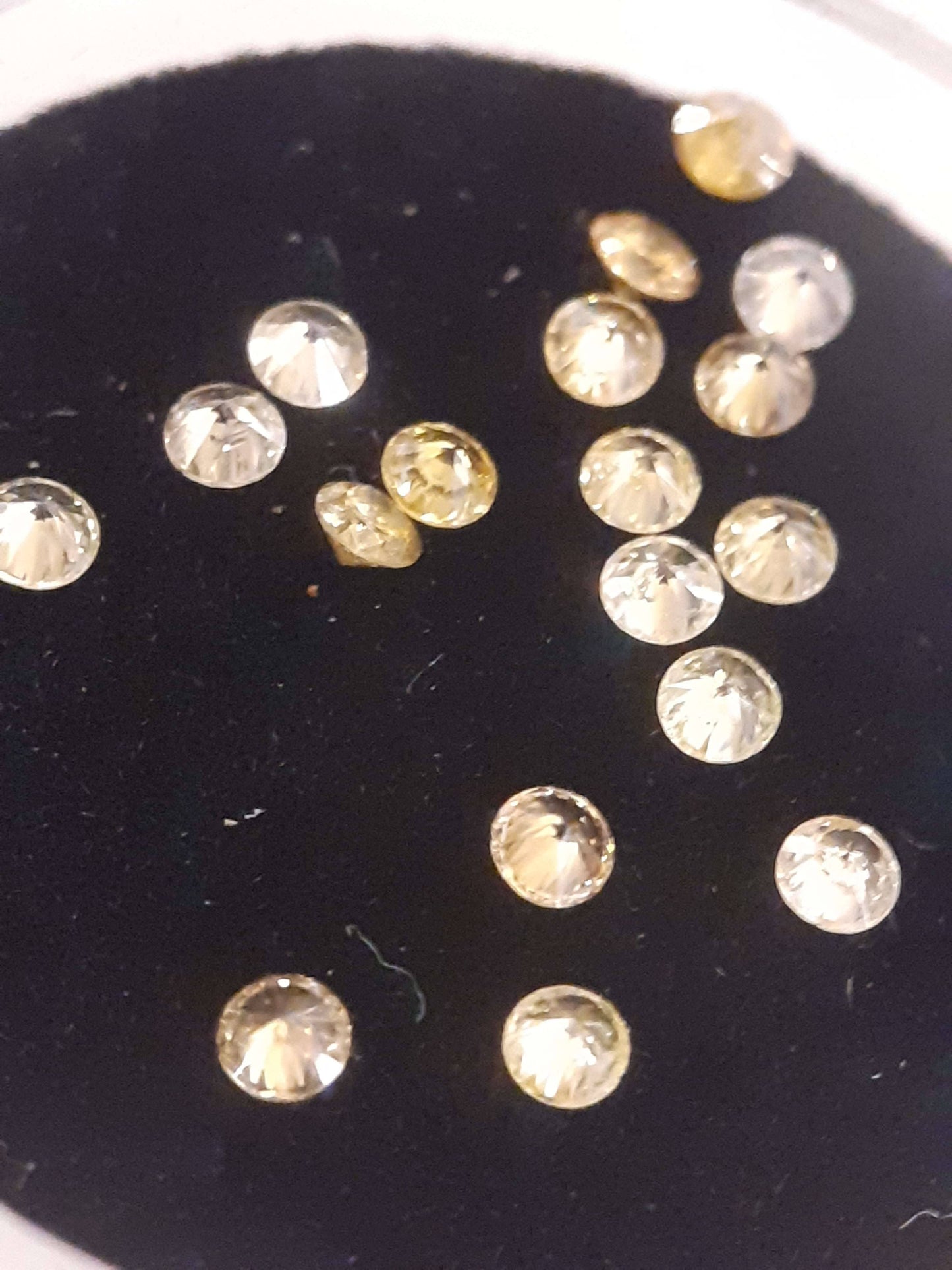 Lot of 0.47Ct Round Shape 100% Natural Sparkling Diamonds (19 pcs) - Natural Gems Belgium