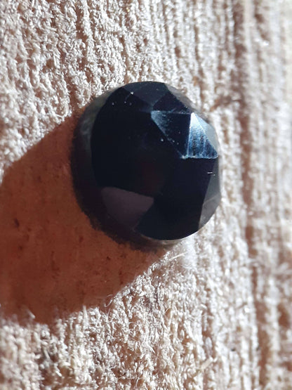 Natural Black Spinel, round rose cut , 5.35 ct, Afrika , untreated - Natural Gems Belgium