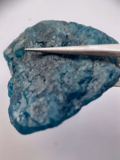 Natural blue Apatite - large facet quality - 119.457 ct - Rough Gemstone - certified natural