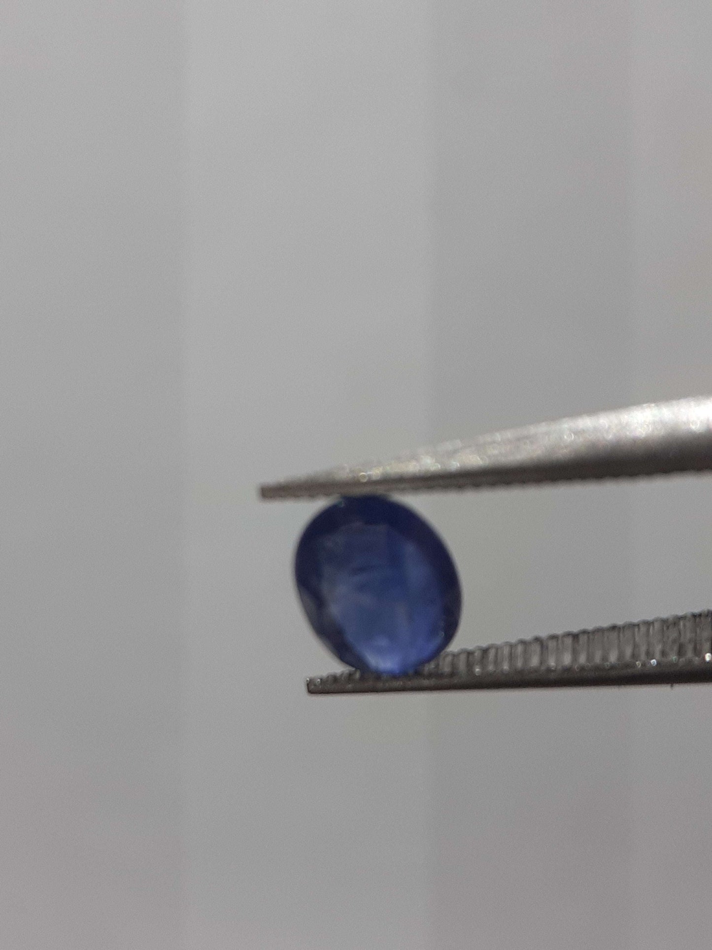 Natural blue sapphire - 0.47 ct - oval - heated - Australia - certified by NGB - Natural Gems Belgium