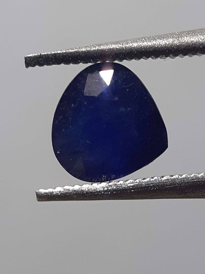 Natural blue sapphire - 0.97 ct - Pear - heated - Ceylon - certified by NGB - Natural Gems Belgium