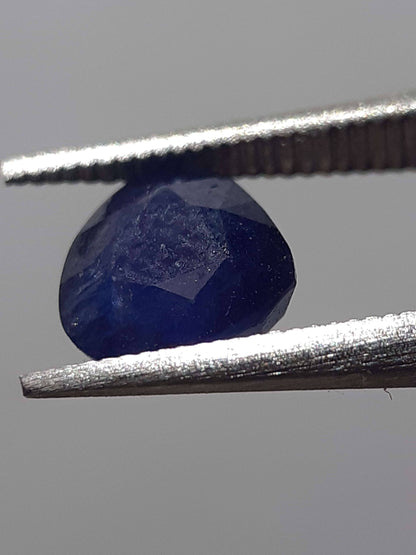 Natural blue sapphire - 0.97 ct - Pear - heated - Ceylon - certified by NGB - Natural Gems Belgium