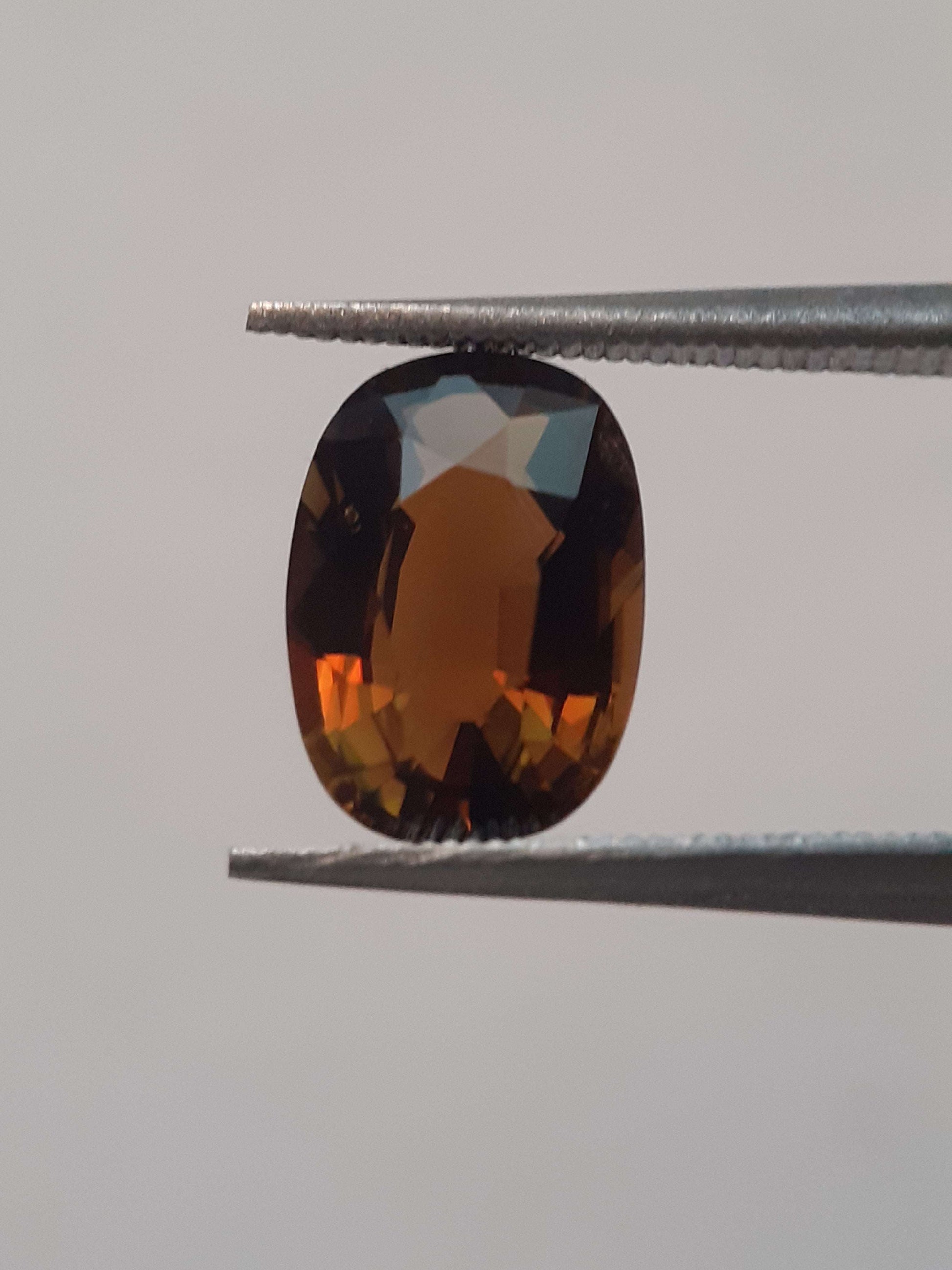 Natural Chrome Tourmaline - 1.69 ct - oval - unheated - certified by NGB - Natural Gems Belgium