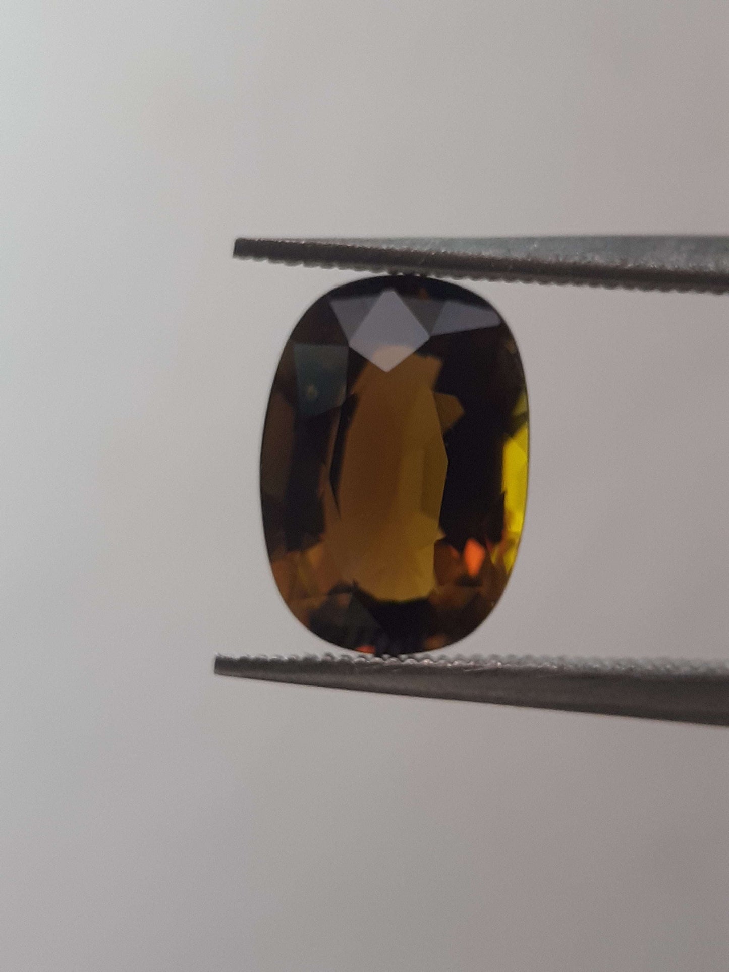 Natural Chrome Tourmaline - 1.69 ct - oval - unheated - certified by NGB - Natural Gems Belgium