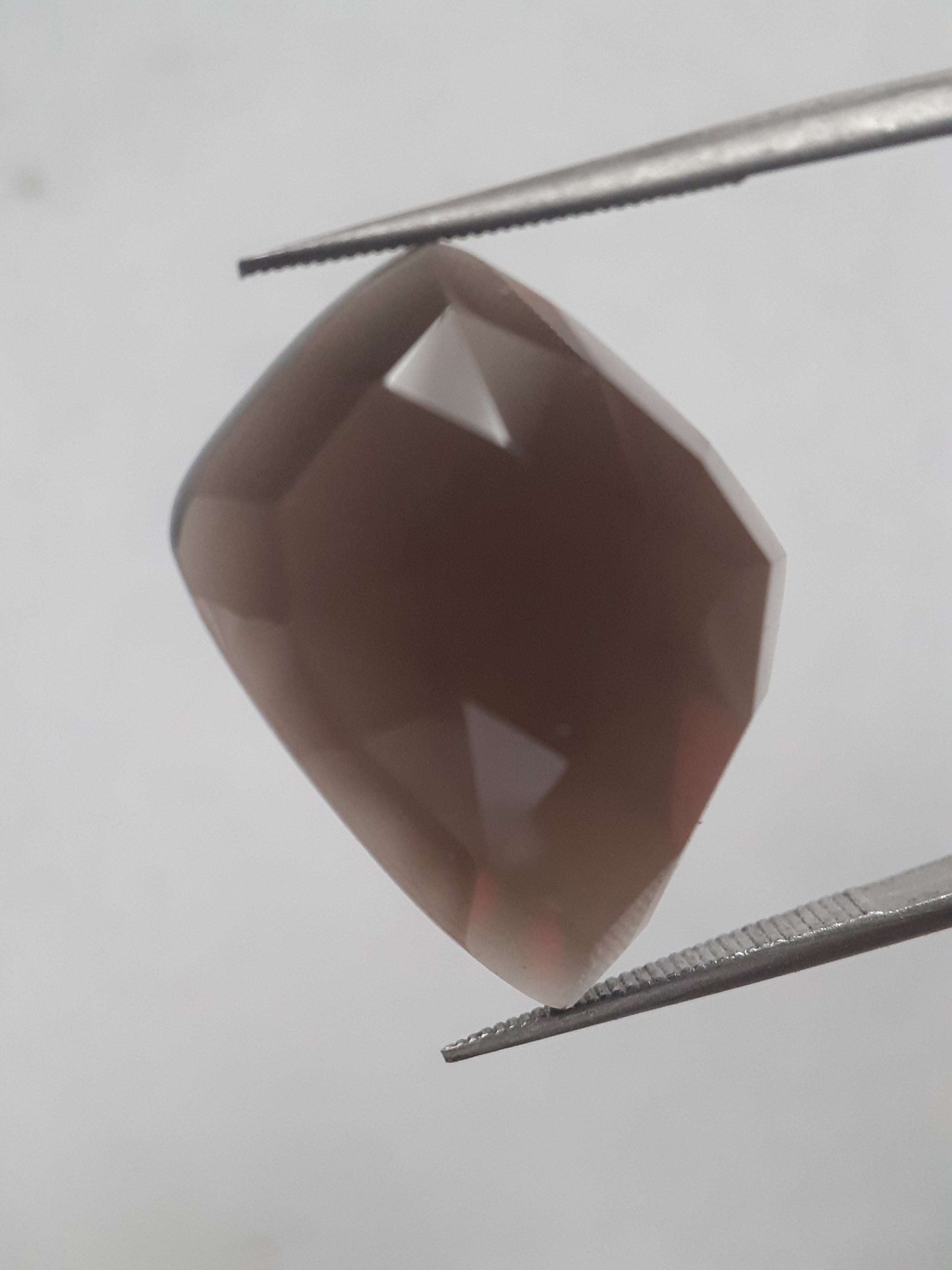 Natural deep greyish brown smoky quartz - 18.023 ct - free form  - unheated - rose cut