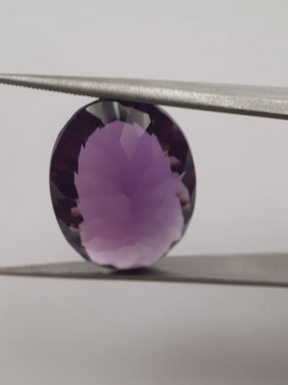 Natural deep purple Amethyst - 15.670 ct - Oval - AAA++ grade - unheated