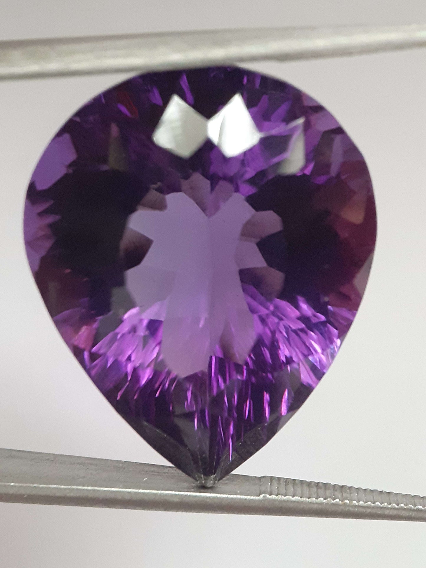 Natural deep purple Amethyst - 23.269 ct - Pear - AAA++ grade - unheated