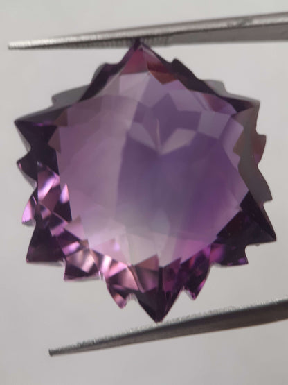 Natural deep purple Amethyst - 33.13 ct - AAA grade - hexagon snowflake - unheated