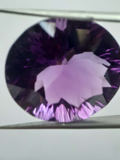 Natural deep purple Amethyst - 36.60 ct - Oval - AAA+ - unheated - certified by NGB