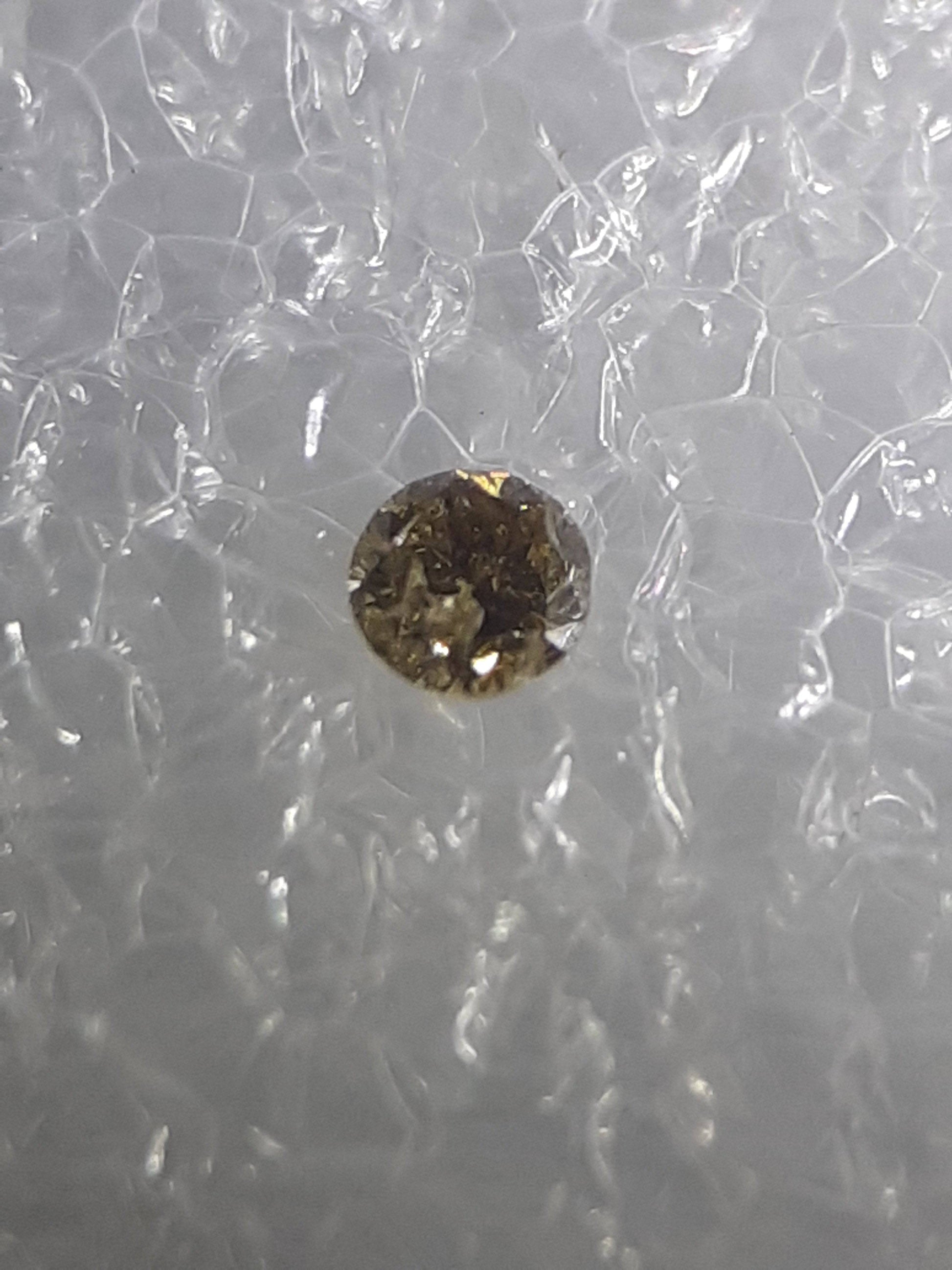 Certified Natural Diamond - Round Brilliant - 0.03ct - I2 - Natural Fancy Intense Brownish Yellow - sealed - Natural Gems Belgium