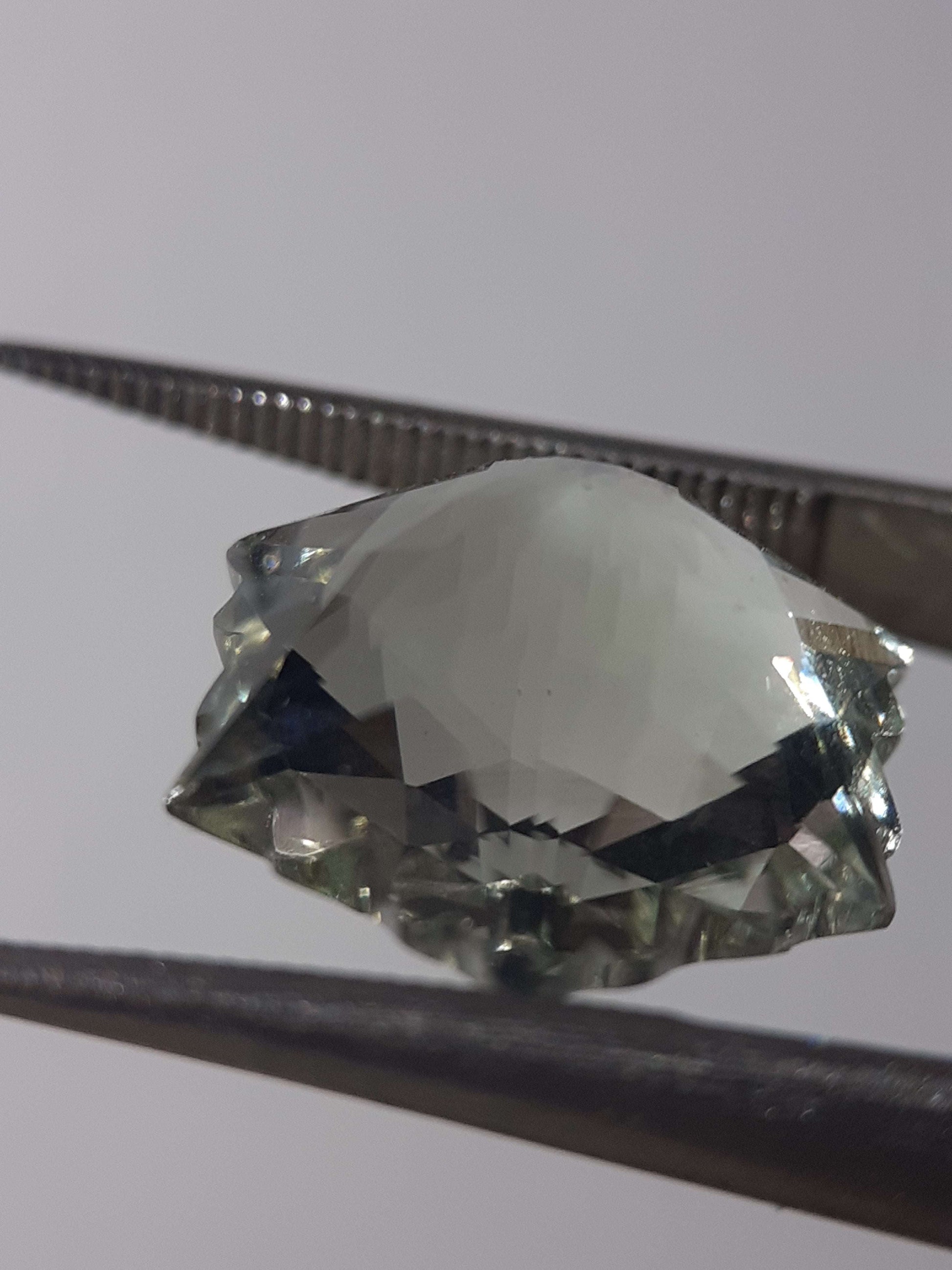 Natural green Amethyst - 4.65 ct - Hexagon - Snowflake - heated - certified by NGB - Natural Gems Belgium