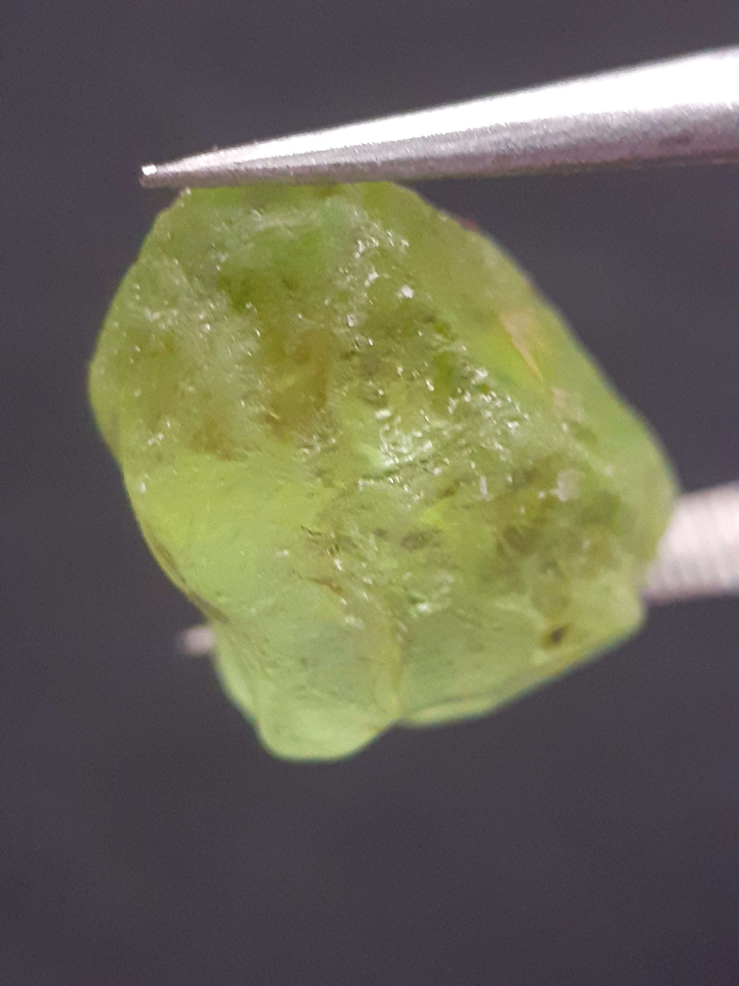 Natural Green Peridot - 10.005 ct - rough gemstone - for faceting - certified natural