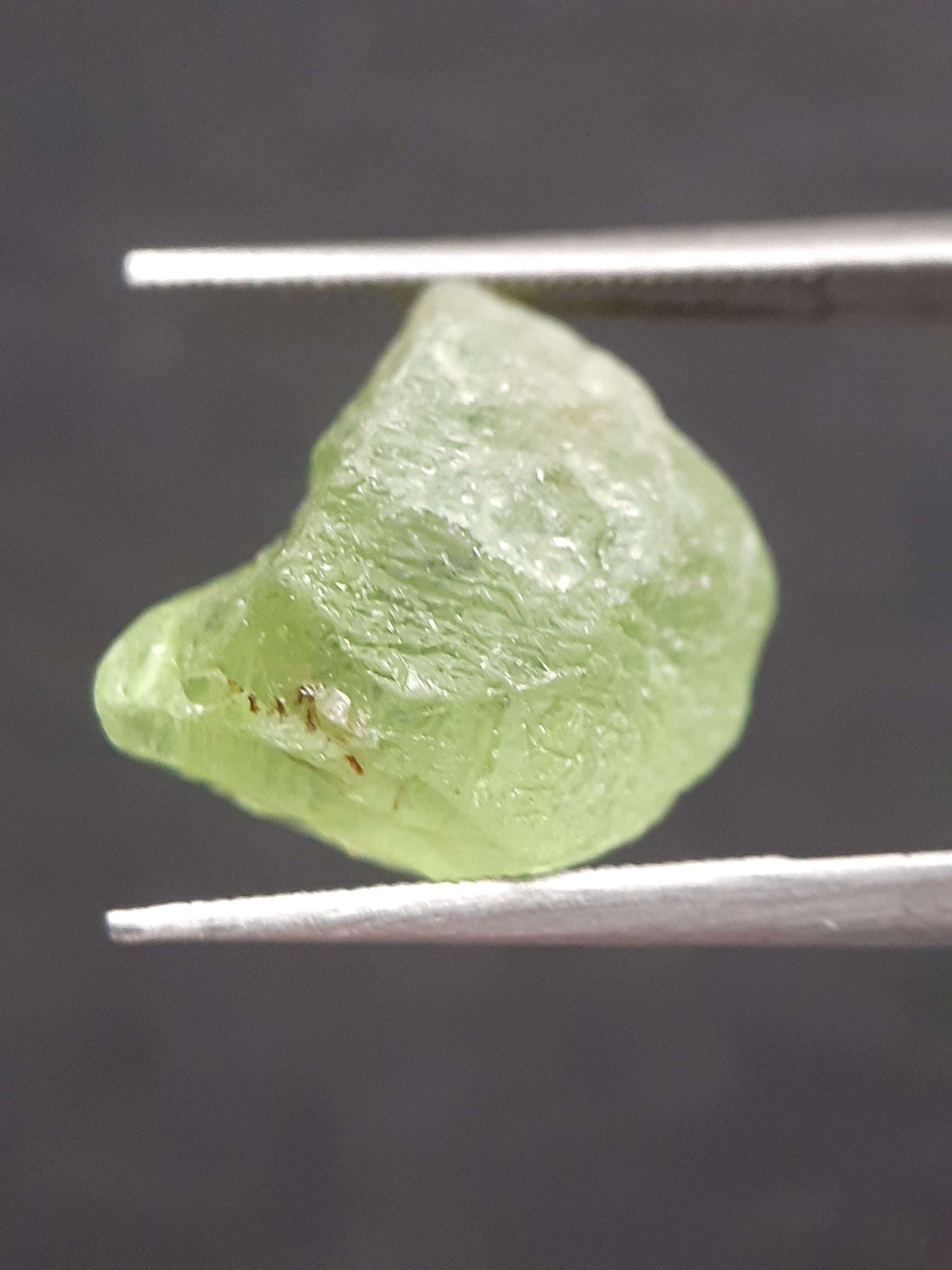 Natural Green Peridot - 10.634 ct - rough gemstone - for faceting - certified natural