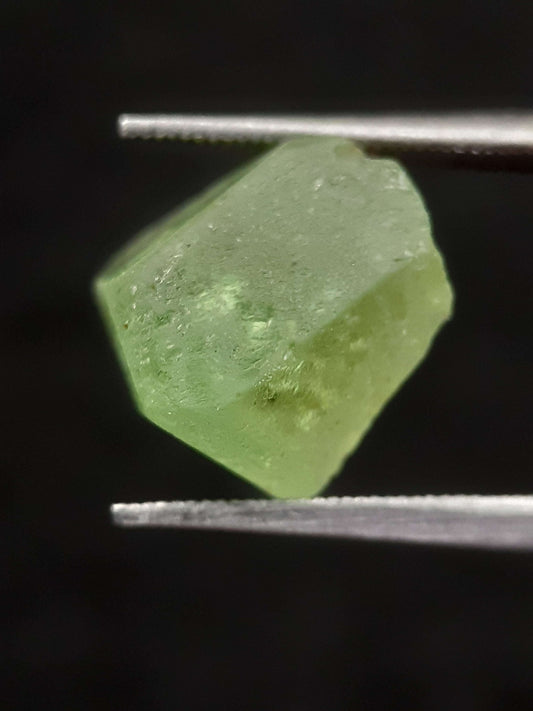 Natural Green Peridot - 5.214 ct - rough gemstone - for faceting - certified natural