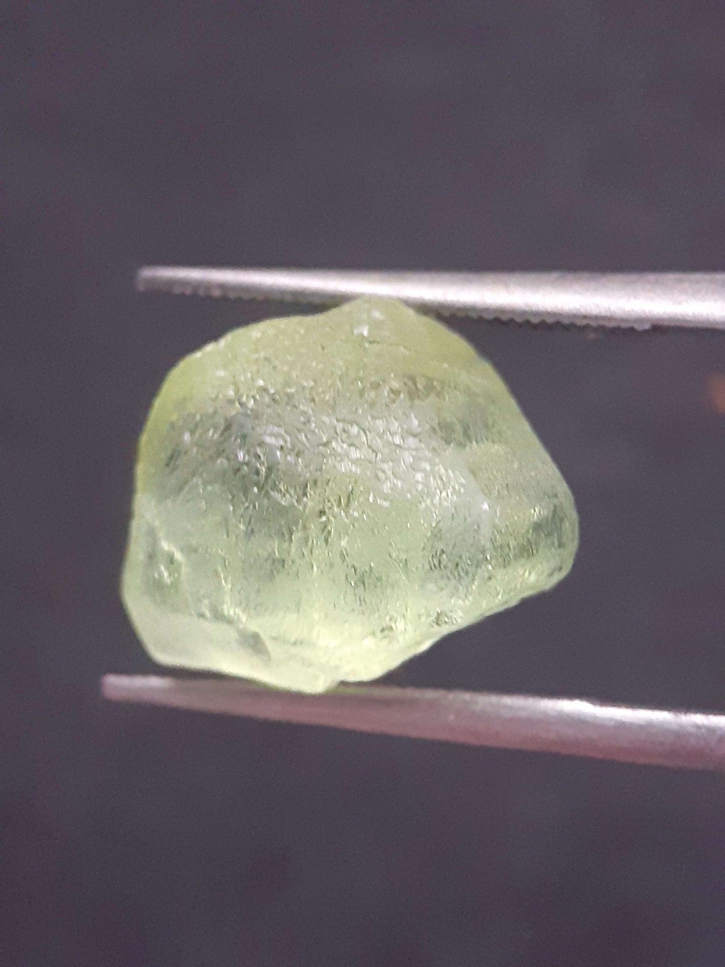 Natural Green Peridot - 5.708 ct - rough gemstone - for faceting - certified natural