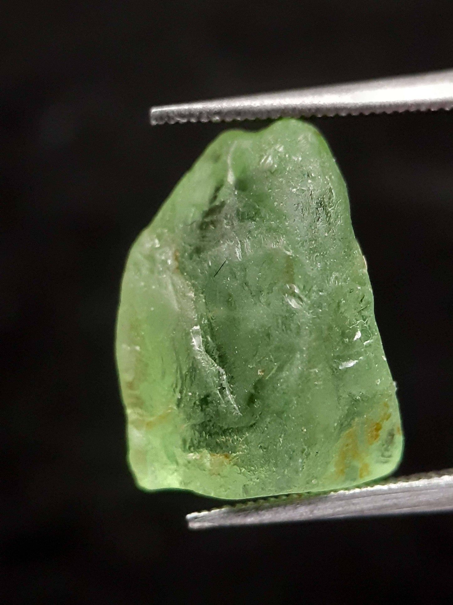 Natural Green Peridot - 7.083 ct - rough gemstone - for faceting - certified natural