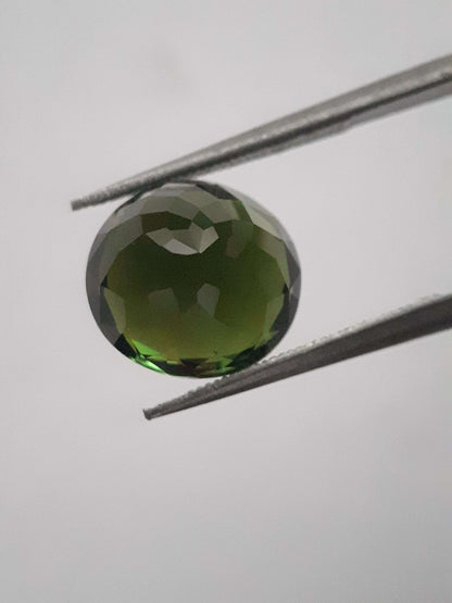 Natural Green Tourmaline - 4.14 ct - round - AAA grade - unheated - certified by NGB - Natural Gems Belgium