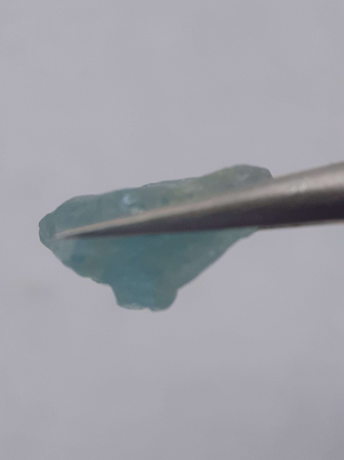 Natural greenish blue Aquamarine - 6.43 ct - Rough Gemstone - unheated - Certified by NGB