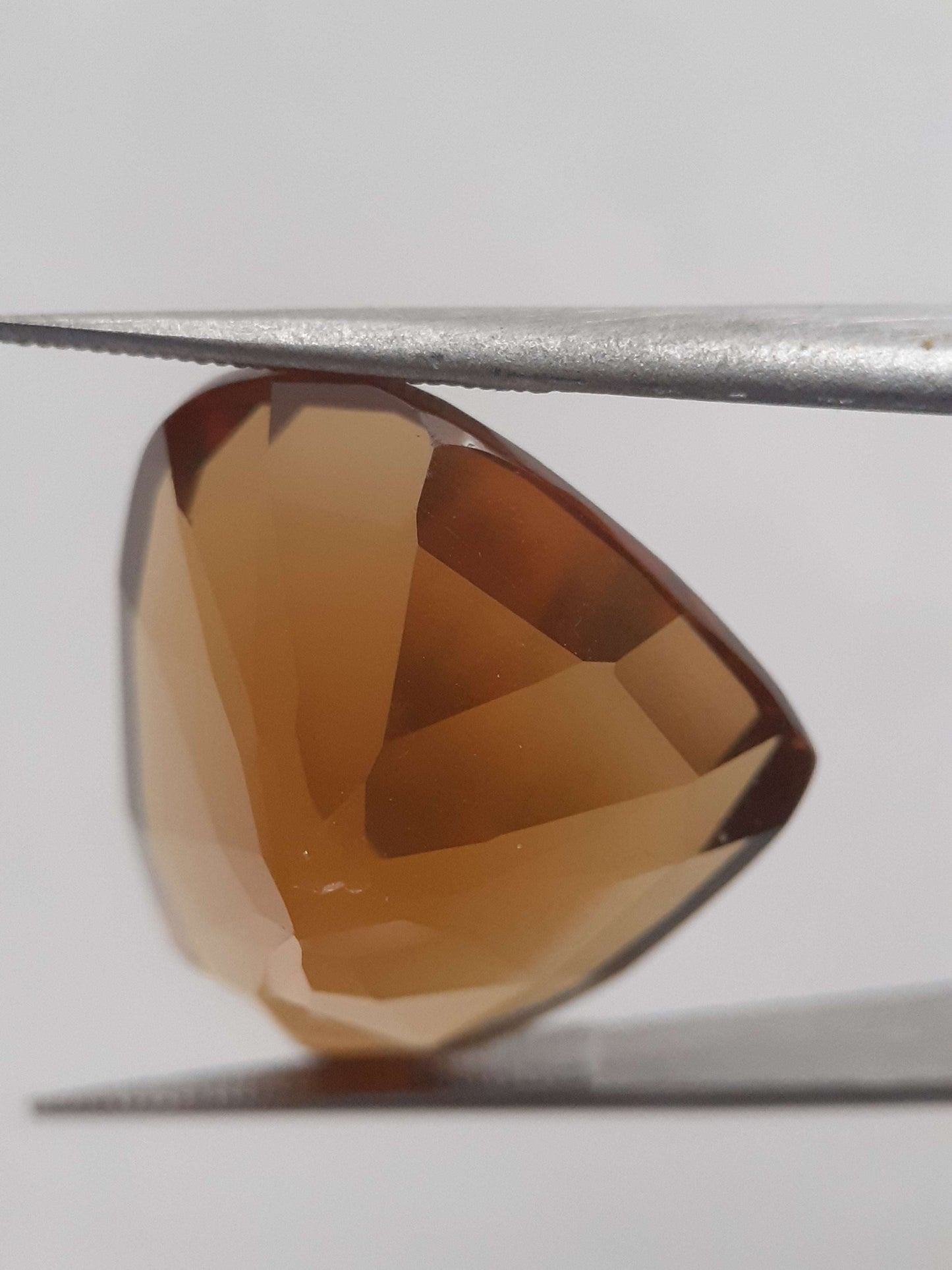 Natural honey color Citrine - 18.295 ct - pear - unheated