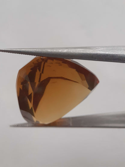 Natural honey color Citrine - 18.295 ct - pear - unheated