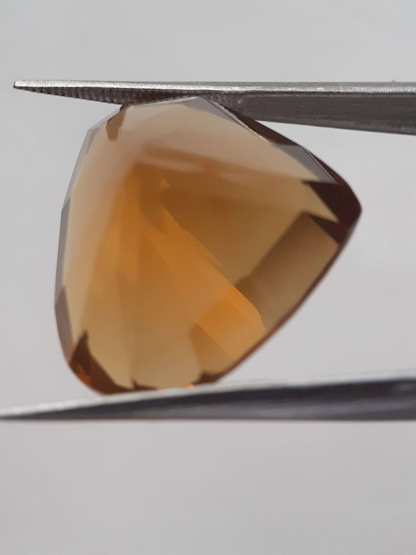 Natural honey color Citrine - 18.295 ct - pear - unheated