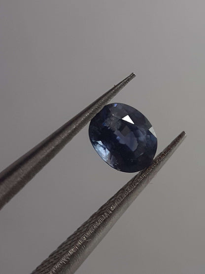 Natural light blue to deep Blue Sapphire - 0.31ct - oval - Heated - Madagascar - Certified by NGB - Natural Gems Belgium