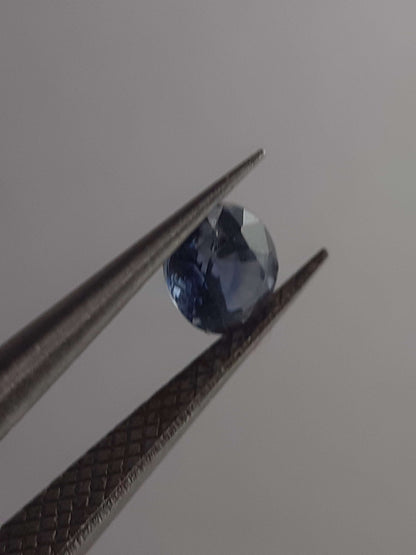 Natural light blue to deep Blue Sapphire - 0.31ct - oval - Heated - Madagascar - Certified by NGB - Natural Gems Belgium