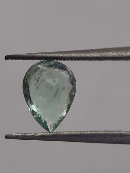 Natural light green Tourmaline - 1.18 ct - pear - unheated - certified by NGB