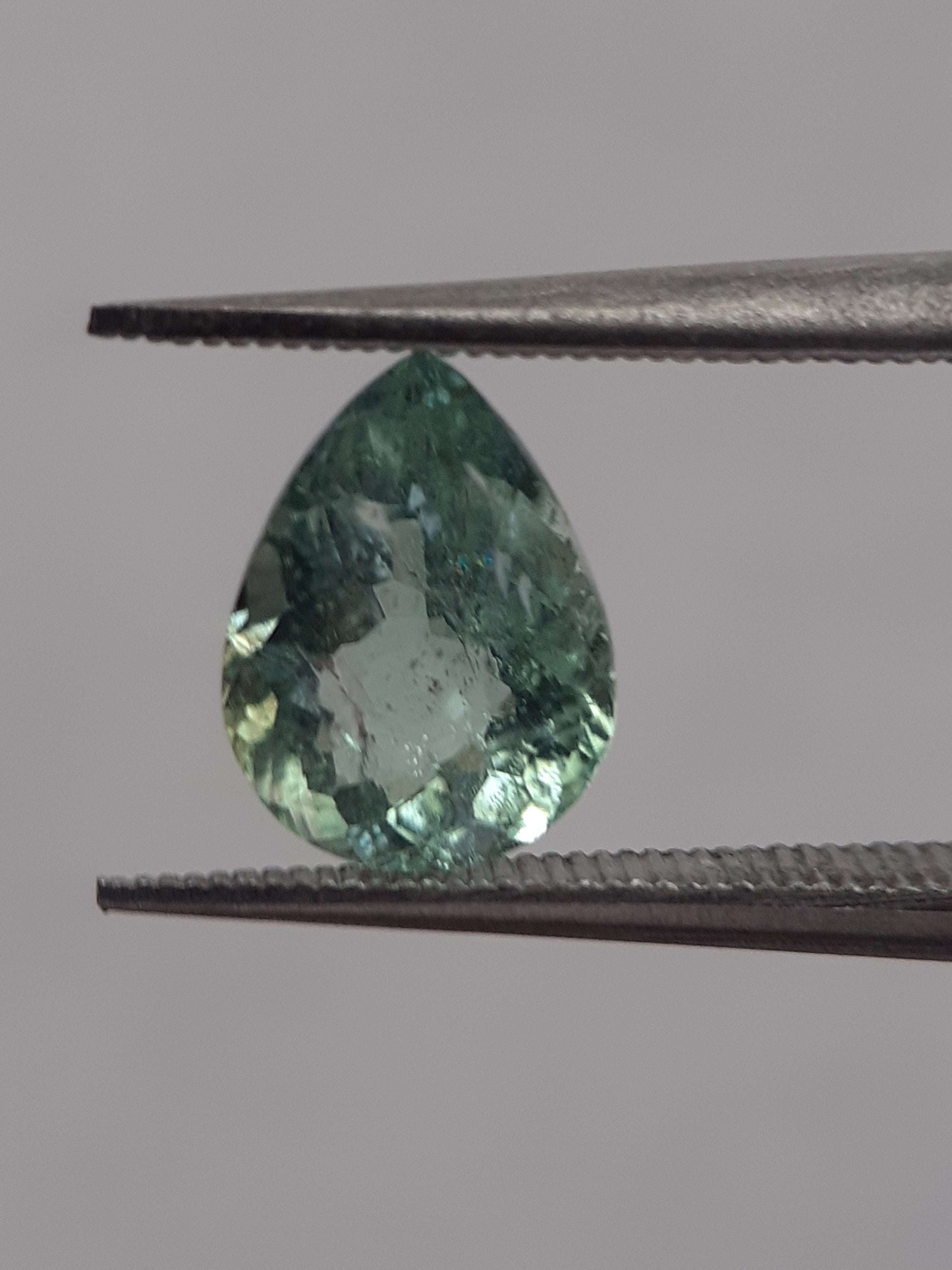 Natural light green Tourmaline - 1.18 ct - pear - unheated - certified by NGB