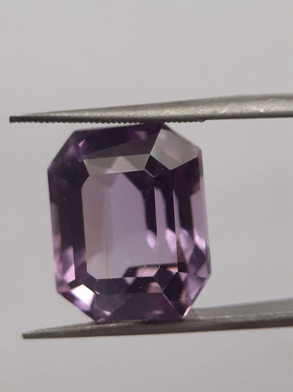 Natural light purple Amethyst - 11.984 ct - octagon - certified natural