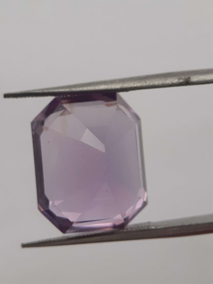 Natural light purple Amethyst - 11.984 ct - octagon - certified natural