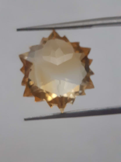 Natural light yellow Citrine - 9.990 ct - hexagon - unheated