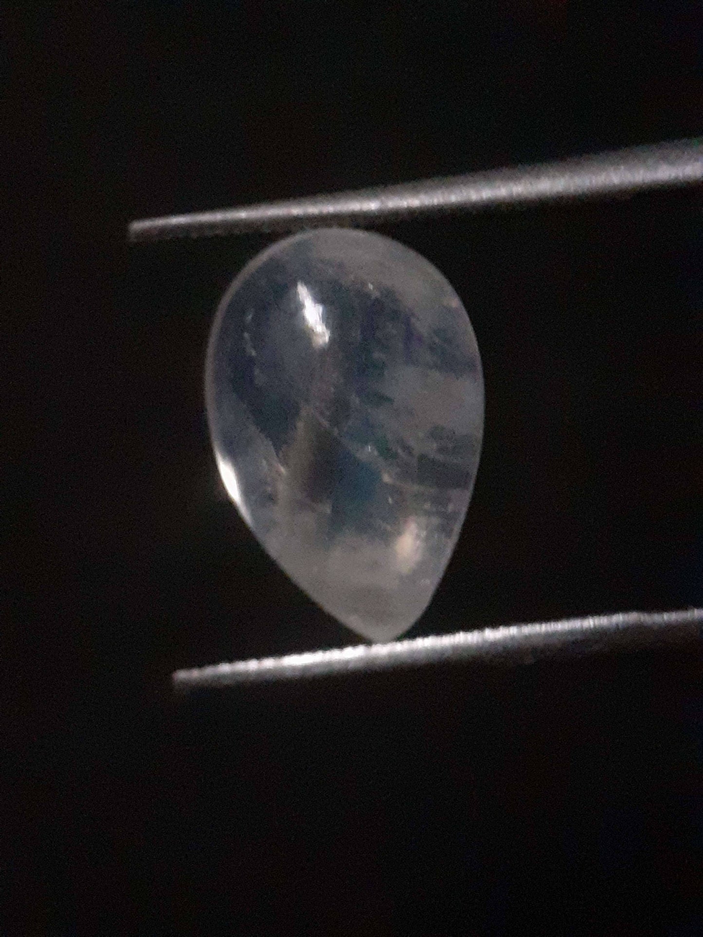 Natural Moonstone - blue adularescence - 3.209 ct - pear