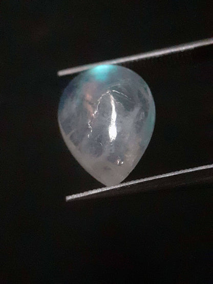 Natural Moonstone - blue adularescence - 3.319 ct - pear