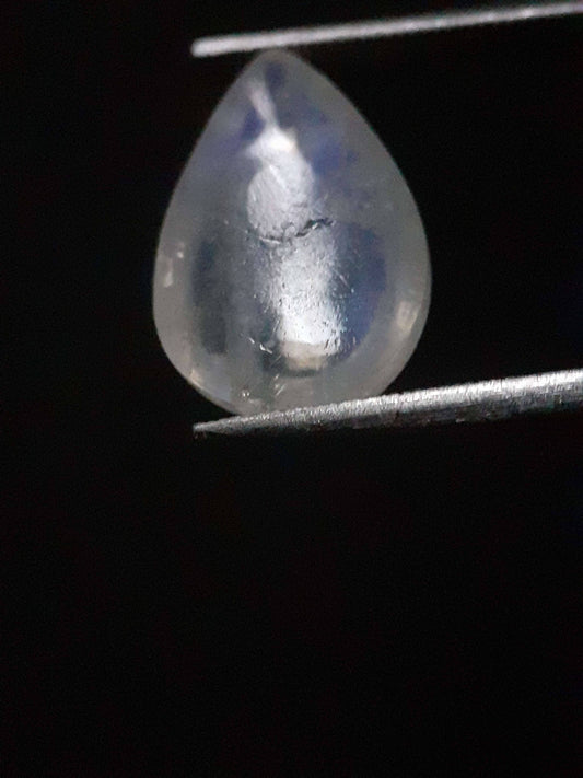 Natural Moonstone - blue adularescence - 4.540 ct - pear