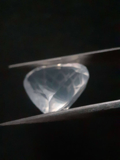 Natural Moonstone faceted - light bluish adularescence - 15.003 ct - Pear