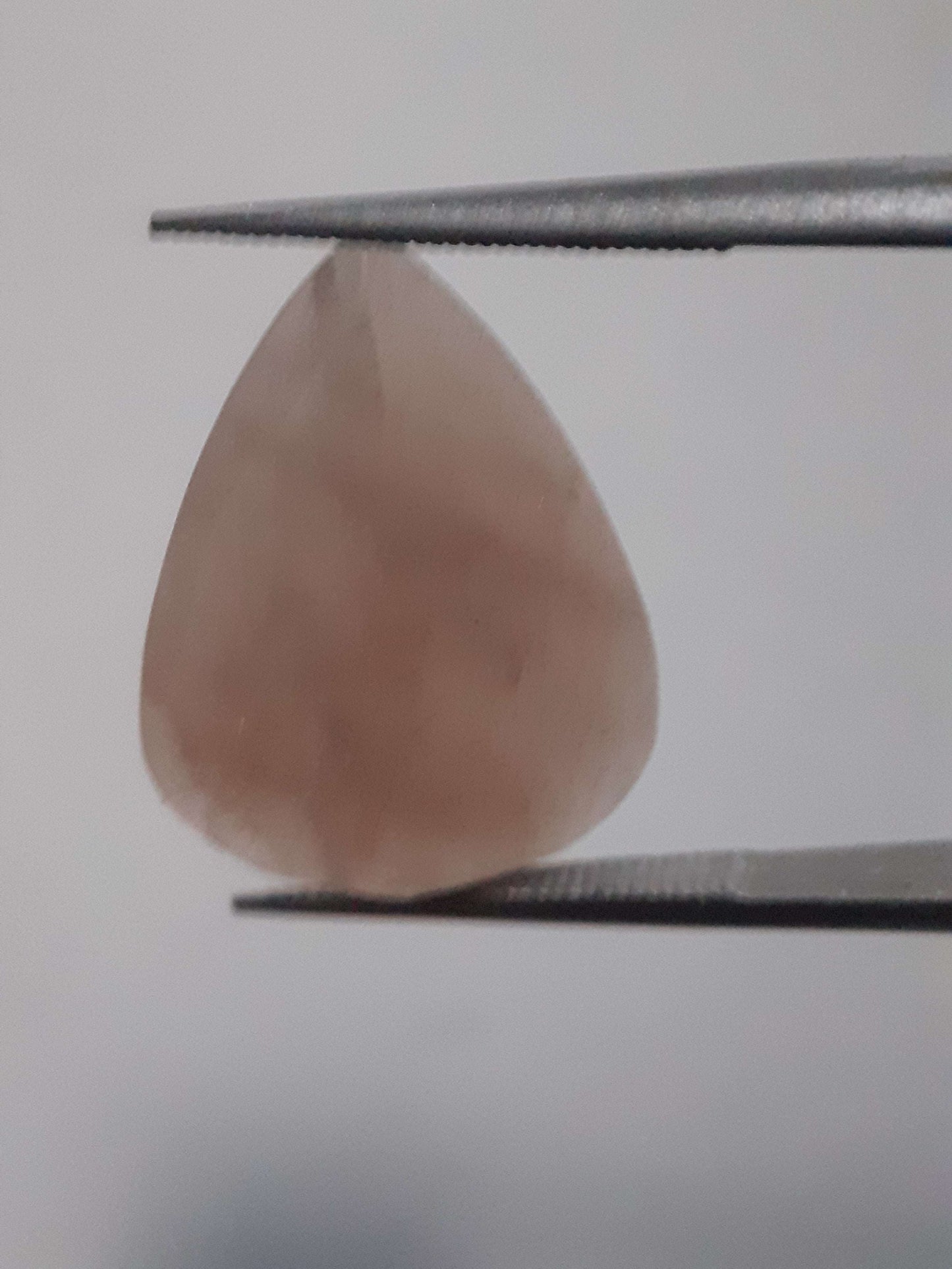 Natural Moonstone faceted - peach moonstone - 6.004 ct - pear - rose cut