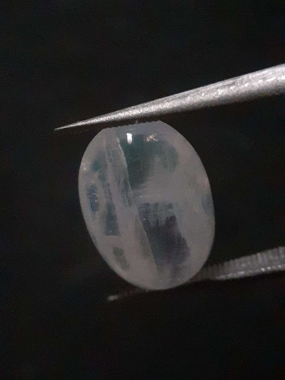 Natural Moonstone - tricolor adularescence - 4.315 ct - oval - certified natural