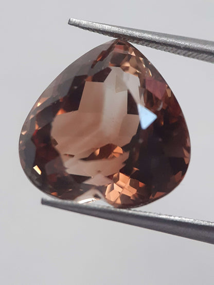 Natural orangey brown Whiskey Topaz - 12.765 ct - Heart - AAA grade - irradiated - certified natural