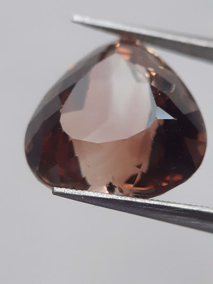 Natural orangey brown Whiskey Topaz - 12.765 ct - Heart - AAA grade - irradiated - certified natural