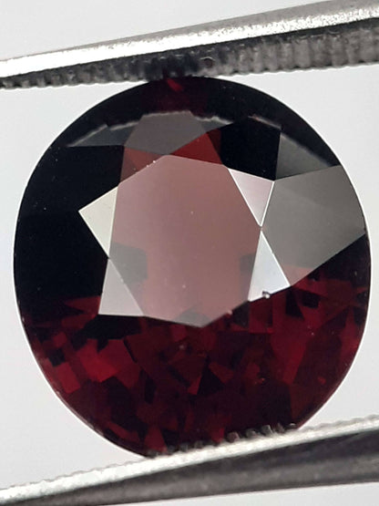 Natural orangey red Spessartite Garnet - 4.65 ct - Oval - unheated