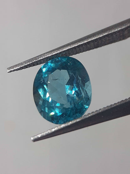 Natural Paraiba color Neon blue green Apatite - 1.32 ct - oval - unheated - certified by NGB