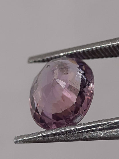 Natural Pinkish Purple spinel - 1.09 ct - oval - unheated - certified by NGB