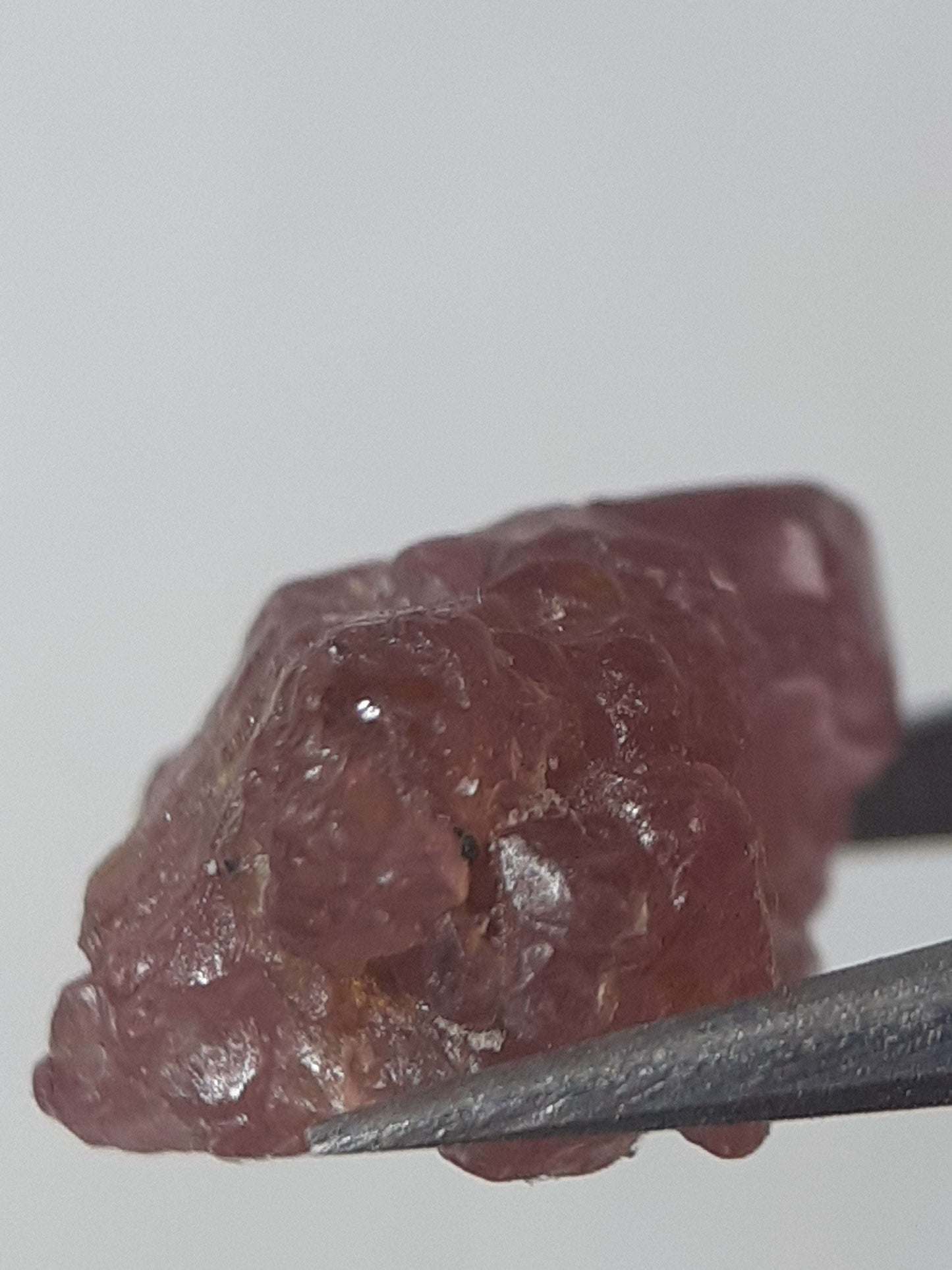 Natural pinkish violet Spinel - 4.063 ct - Rough Gemstone - unheated