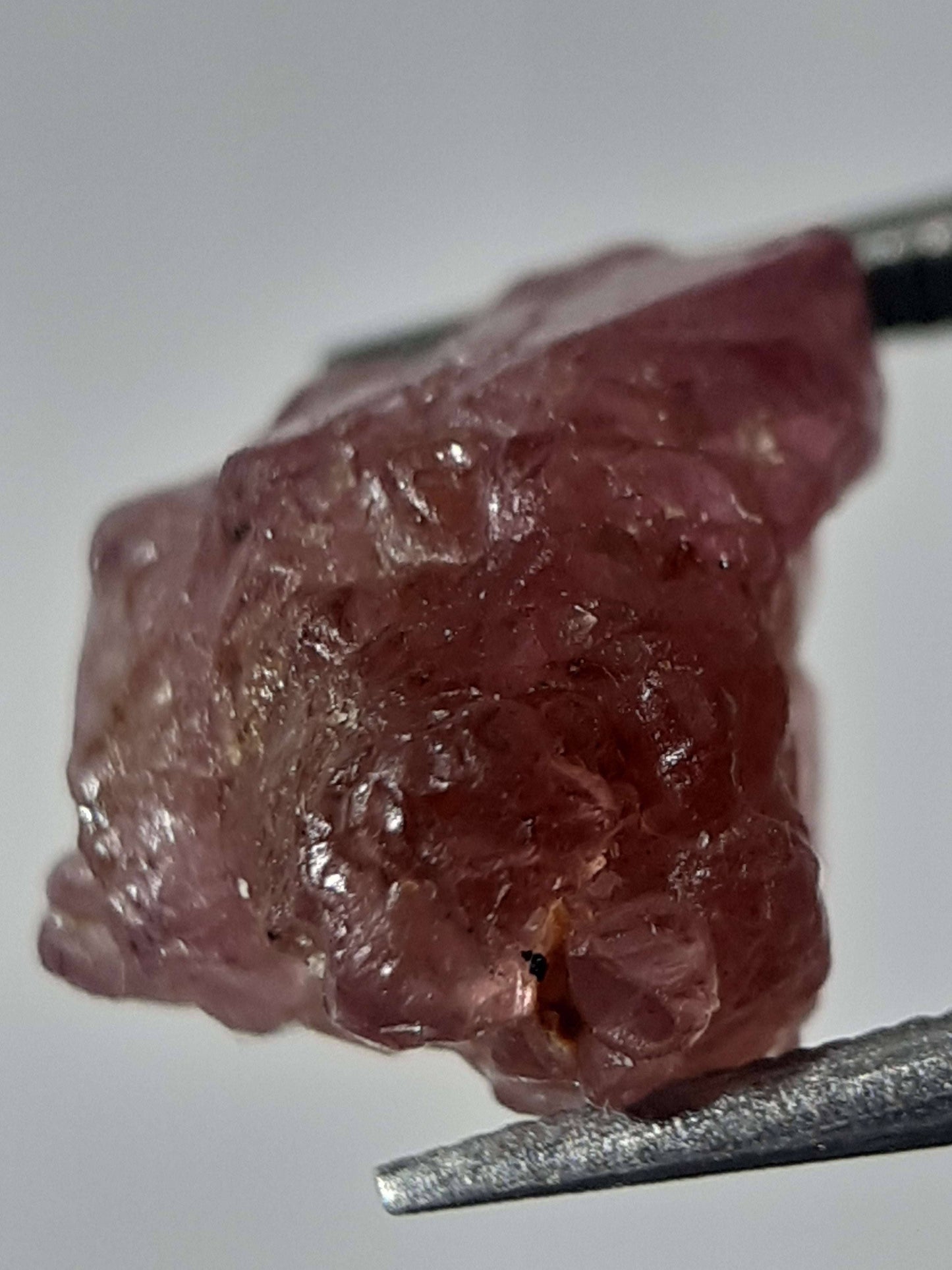 Natural pinkish violet Spinel - 4.063 ct - Rough Gemstone - unheated