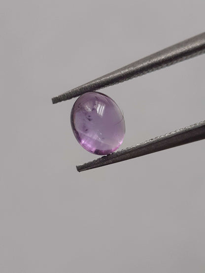 Natural purple Amethyst - 0.35 ct - oval cabochon - 5.1 x 4.1 mm - unheated